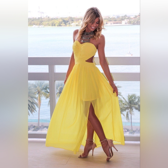 YELLOW PLEATED STRAPLESS MAXI DRESS - Picture 5 of 9
